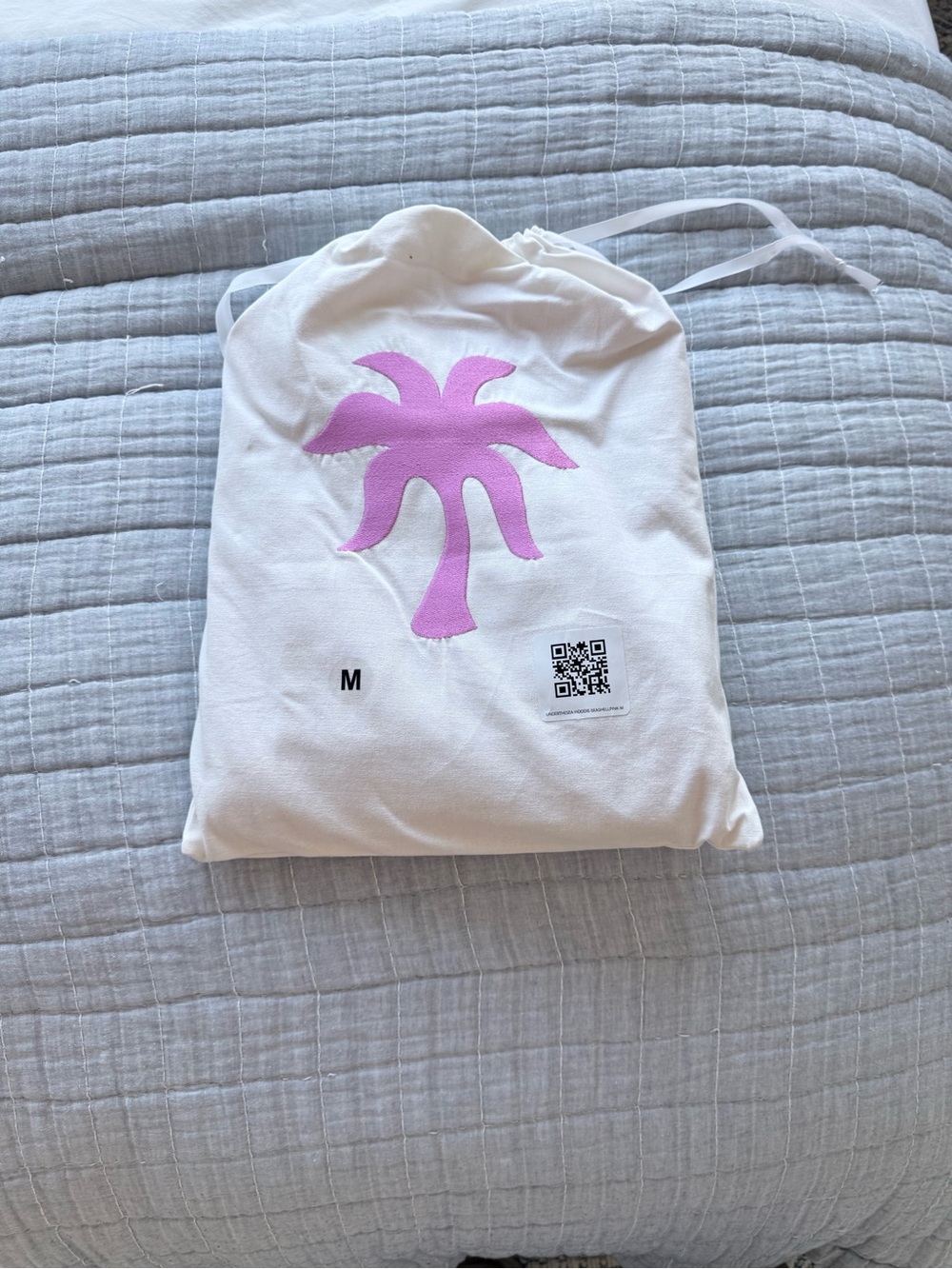 Pink Palm Puff Disney Pink "Under The Sea" Ariel Hoodie BRAND NEW!! - Picture 4 of 7
